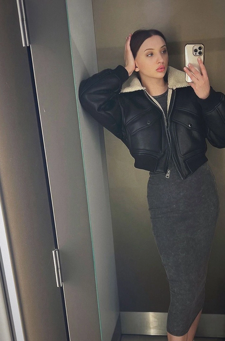 Angel – Sinnliche Prostituierte in Berlin | Diskret & Heiß - 4 galery main Angel – Sinnliche Prostituierte in Berlin | Diskret & Heiß - 4 galery main